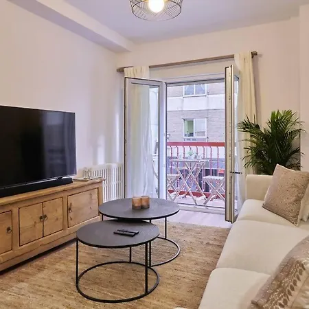 El Balcon De Jauregui Centro Appartement